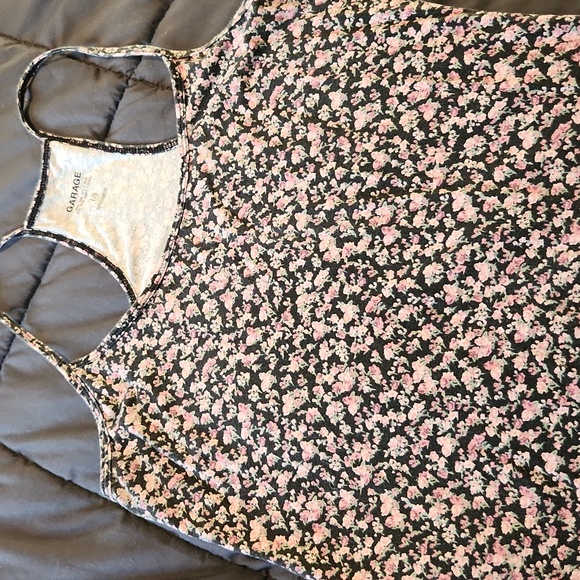 Tank top - Picture 1 of 3